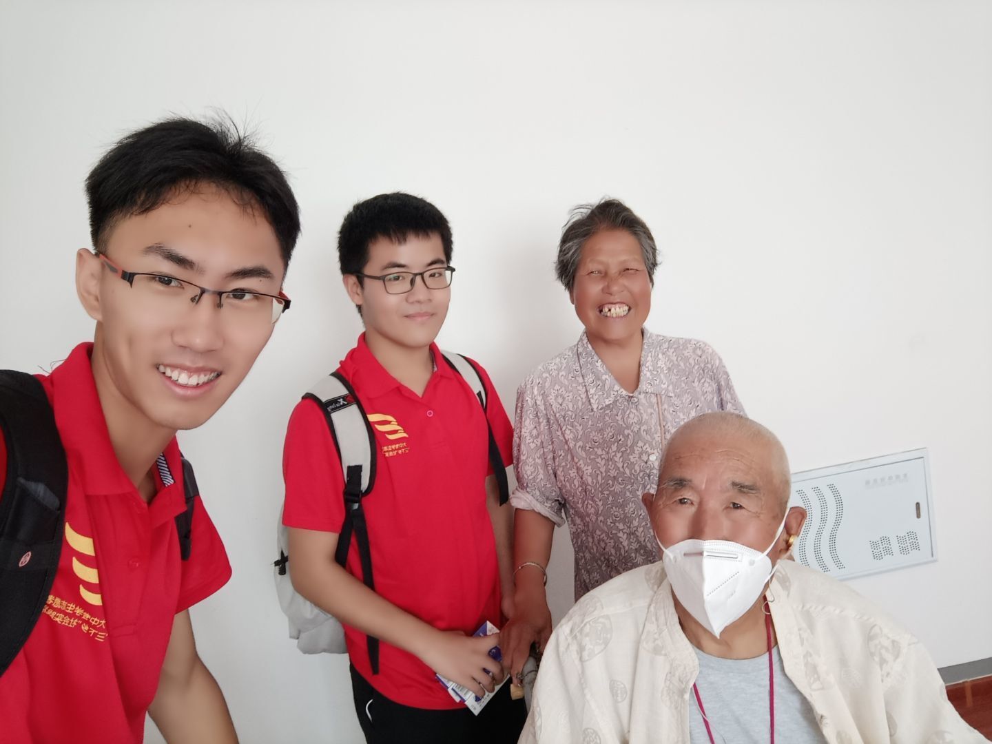 济医学子“三下乡”:平凡生活,无价真情