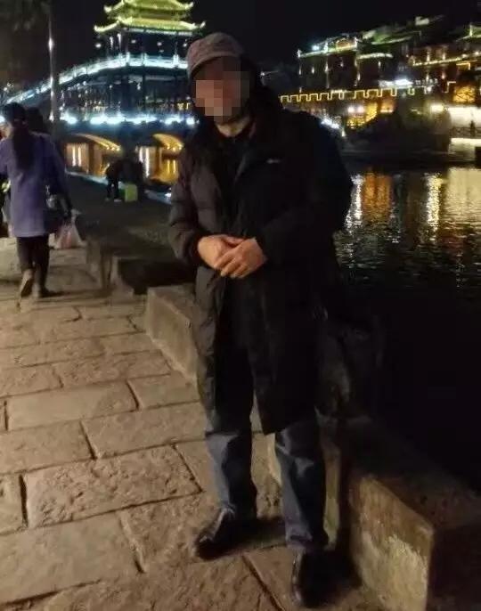 报社编辑性暗示投稿女孩 大尺度聊天记录曝光